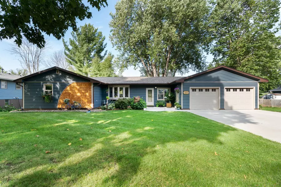 309 N Grove ST, River Falls, WI 54022