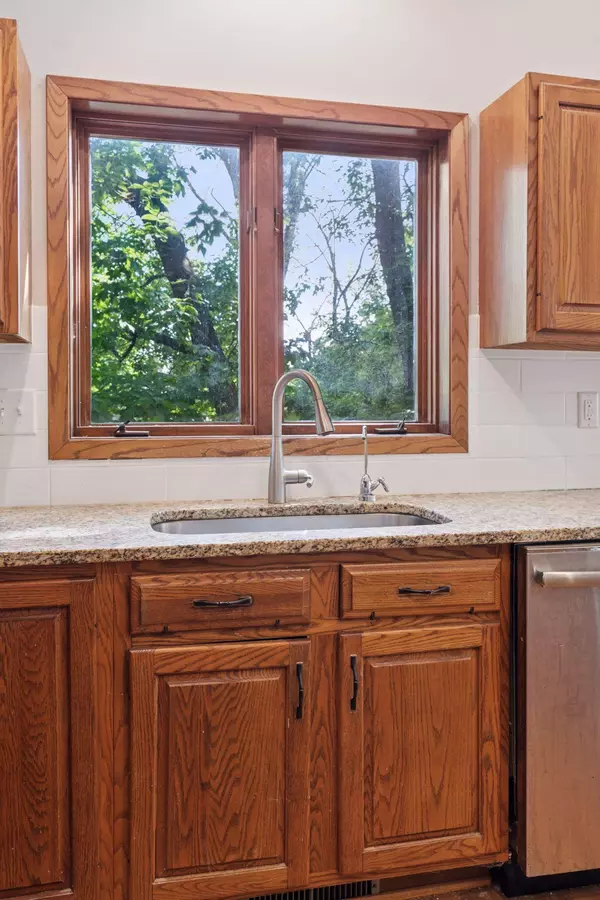 Chanhassen, MN 55317,7490 Chanhassen RD