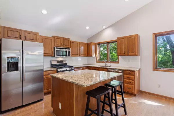 Chanhassen, MN 55317,7490 Chanhassen RD