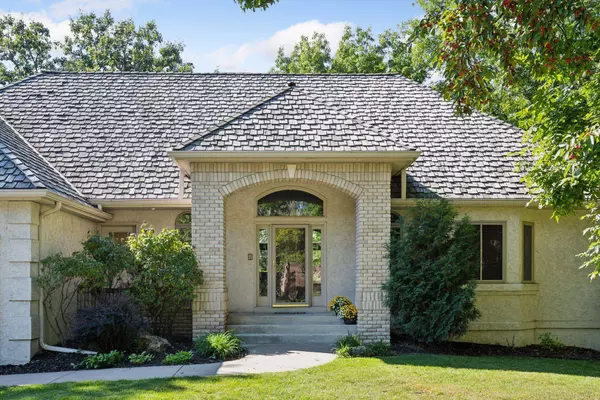 16215 44th AVE N, Plymouth, MN 55446