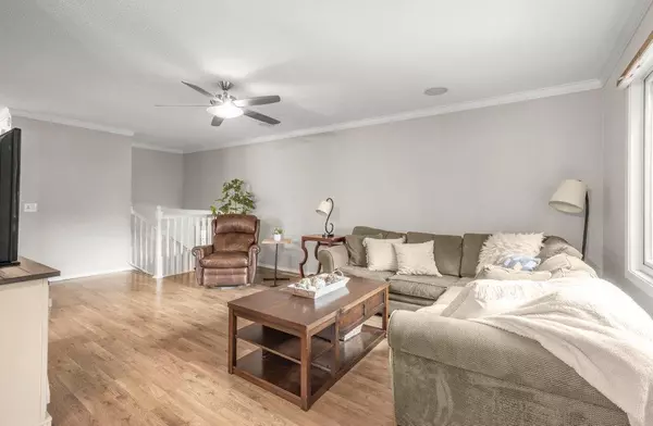 Maple Grove, MN 55369,9753 Hemlock LN N