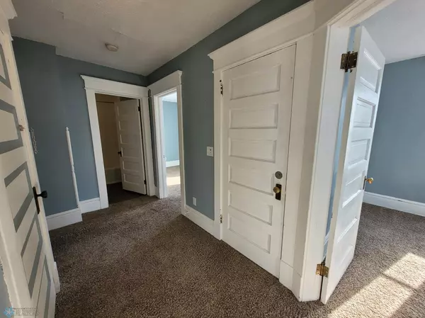 Fargo, ND 58102,915 Broadway N