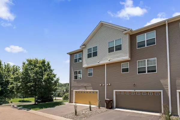 Chanhassen, MN 55317,9580 Madison DR #4