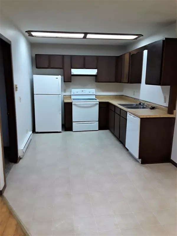 Star Prairie, WI 54026,102 Bridge AVE ##2