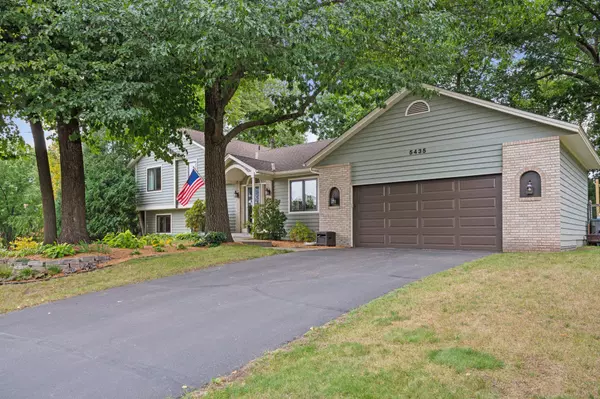 Savage, MN 55378,5435 Riverwood LN