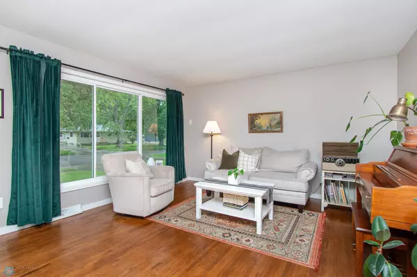 Fargo, ND 58078,434 3rd AVE E