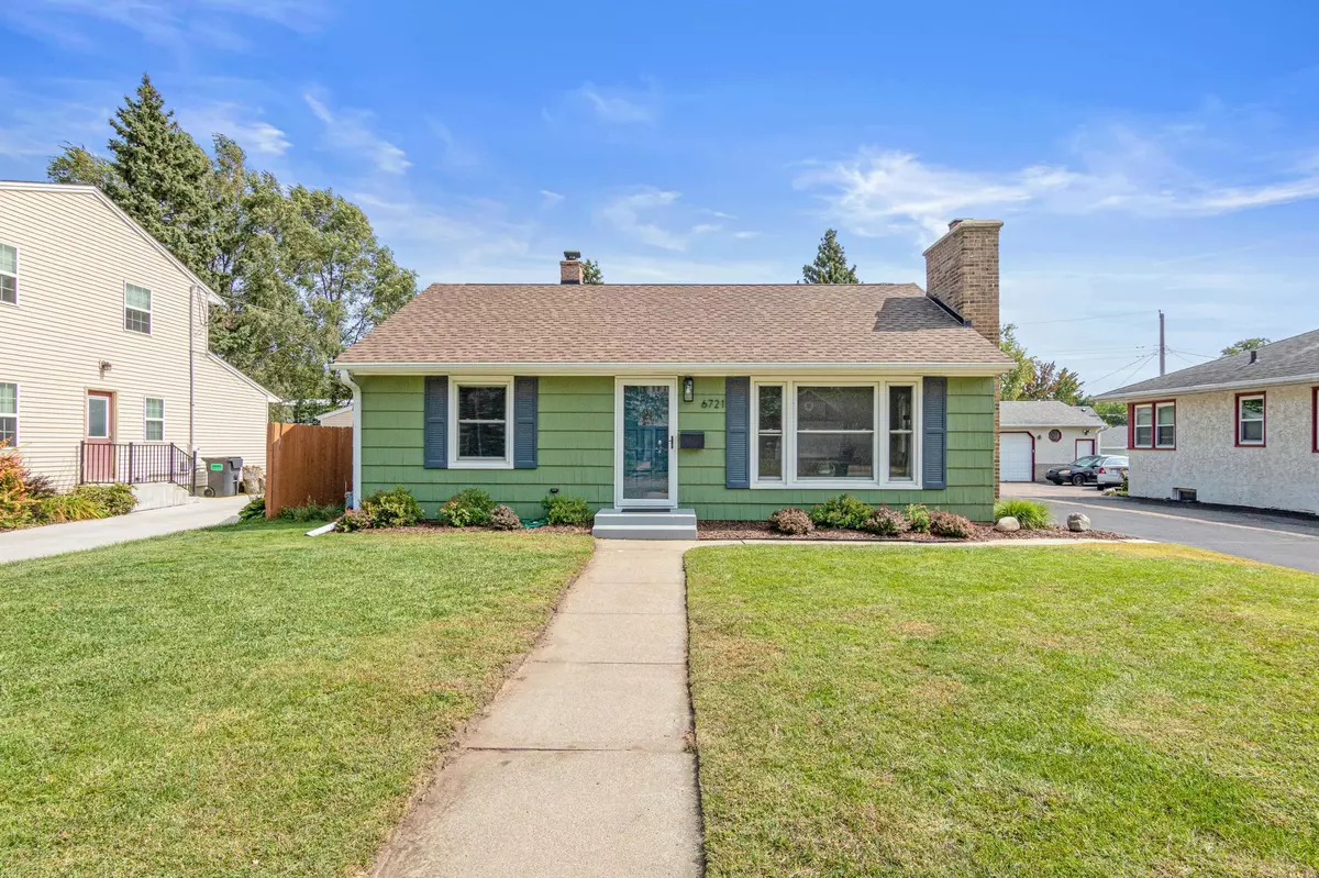 Richfield, MN 55423,6721 13th AVE S