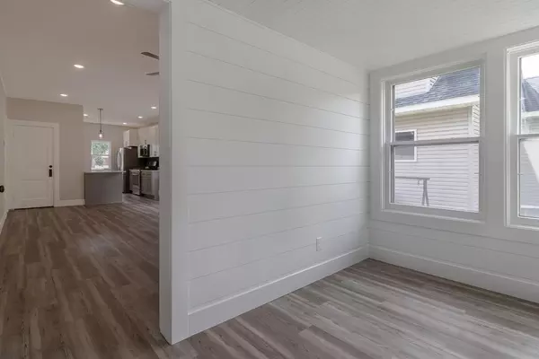 North Mankato, MN 56003,723 Nicollet AVE