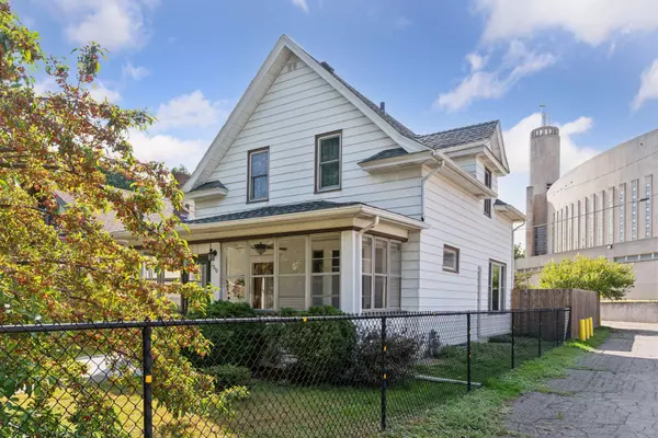 Saint Paul, MN 55104,1310 Blair AVE