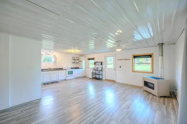 Bemidji Twp, MN 56601,1510 Grotte AVE NE