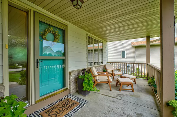 Woodbury, MN 55129,10685 Brookview RD