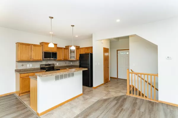 Rochester, MN 55901,5010 Harvest Lake DR NW