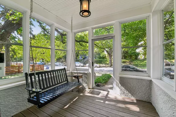 Minneapolis, MN 55408,2855 Irving AVE S