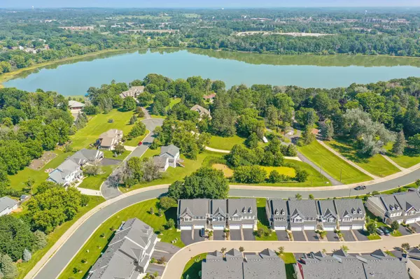 Chanhassen, MN 55317,726 Maggie WAY