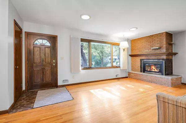 Minnetonka, MN 55345,14416 Moonlight Hill RD