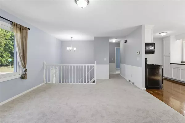 Forest Lake, MN 55025,802 9th AVE SW