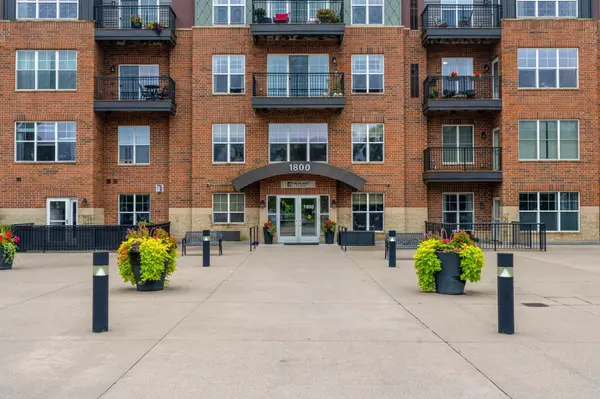 Saint Paul, MN 55116,1800 Graham AVE #126