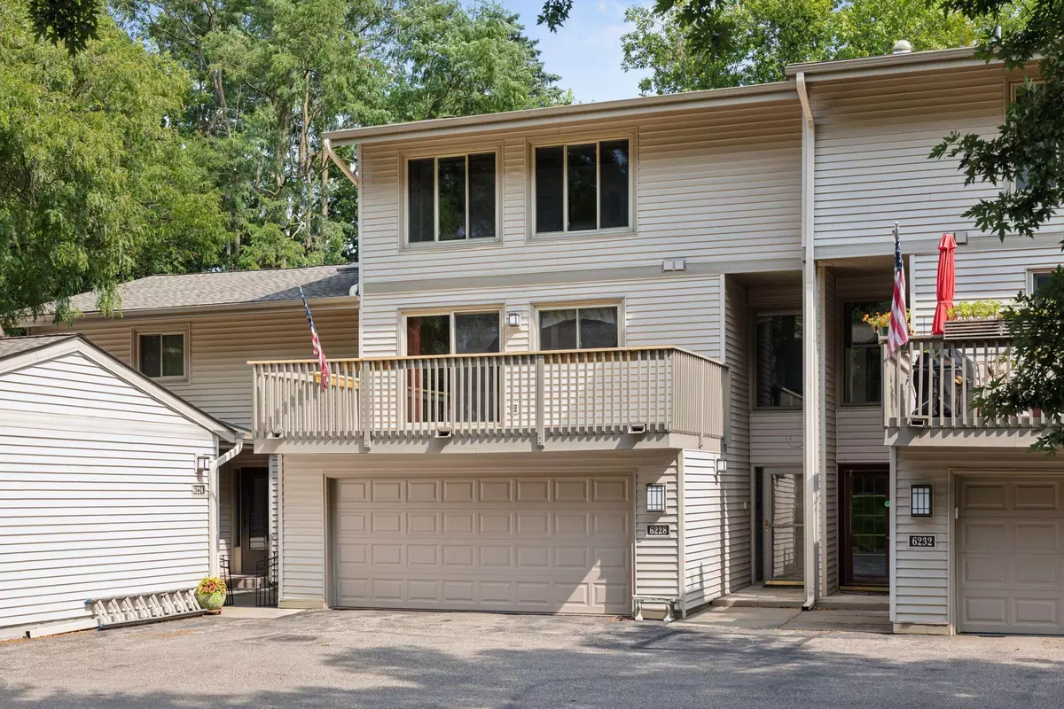 Edina, MN 55436,6228 Sandpiper CT