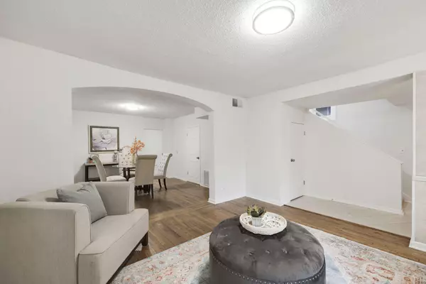 Minneapolis, MN 55418,1111 28th AVE NE