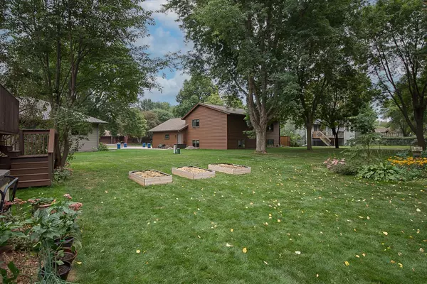 Sauk Rapids, MN 56379,2044 Highview DR