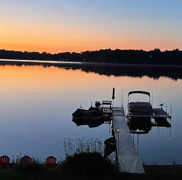 Lindstrom, MN 55045,29385 Neal AVE