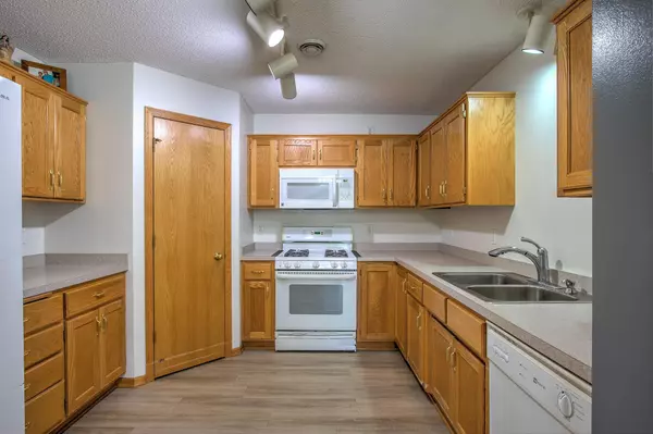 Isanti, MN 55040,857 Winsome WAY NW