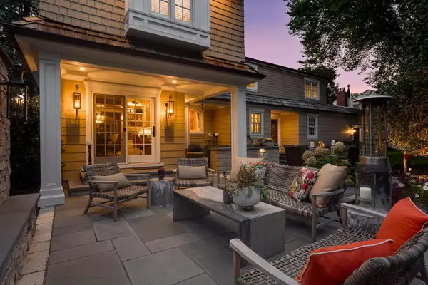 Edina, MN 55424,5325 Wooddale AVE