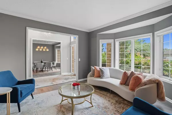 Eden Prairie, MN 55347,17949 Strawberry CT