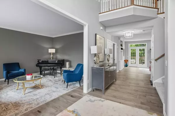 Eden Prairie, MN 55347,17949 Strawberry CT