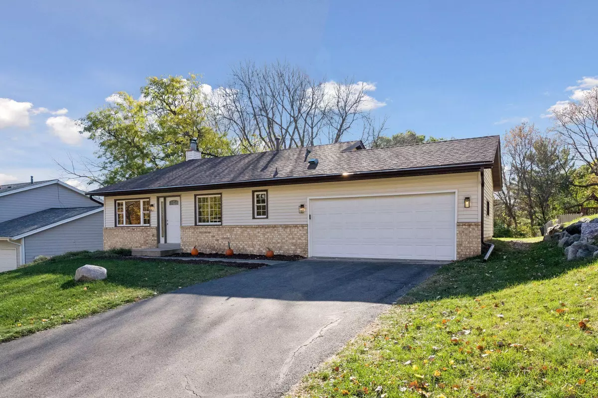 Eden Prairie, MN 55344,12525 Porcupine CT