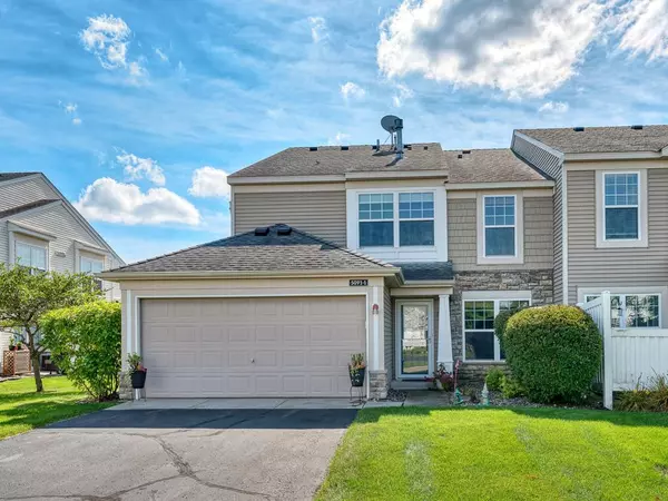 5091 149th ST N #1, Hugo, MN 55038