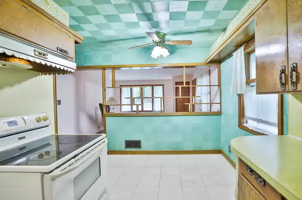 Albert Lea, MN 56007,1612 Ramsey ST