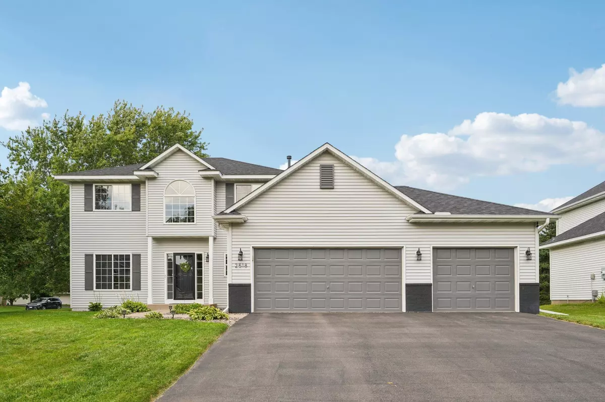 Woodbury, MN 55129,2518 Eyrie DR