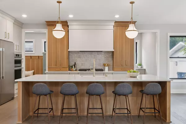 Edina, MN 55424,5821 Ashcroft AVE