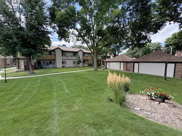 Saint Louis Park, MN 55426,310 Ford RD #6