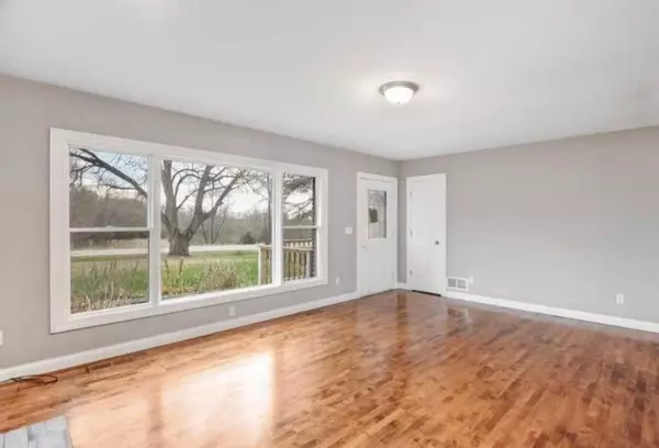 Maple Plain, MN 55359,1809 Baker Park RD