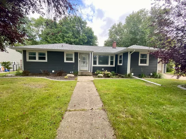 712 S 11th ST, Montevideo, MN 56265