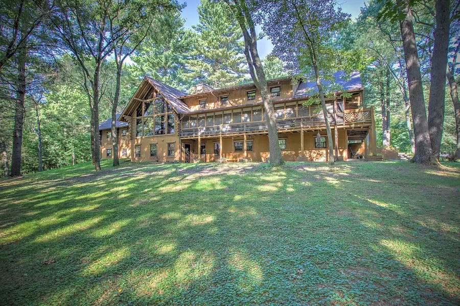 1680 373rd AVE NE, Stanchfield, MN 55080