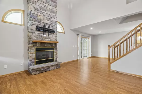 Woodbury, MN 55125,9245 Troon CT