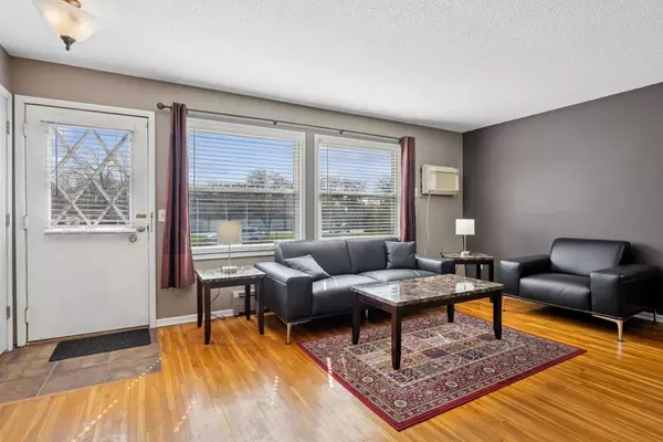 New Brighton, MN 55112,1476 21st AVE NW #3