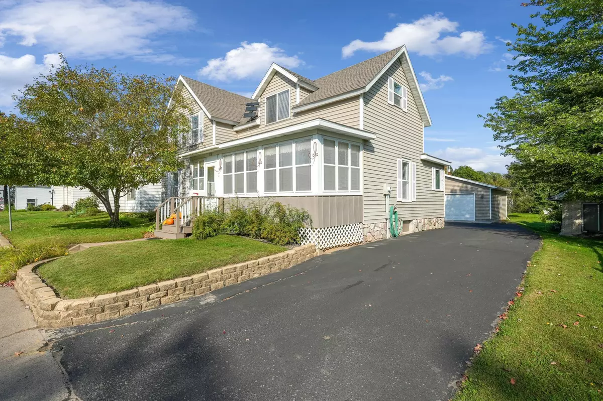 Amery, WI 54001,425 Keller AVE S