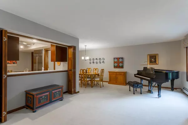 Bloomington, MN 55438,8430 Pennsylvania RD #214