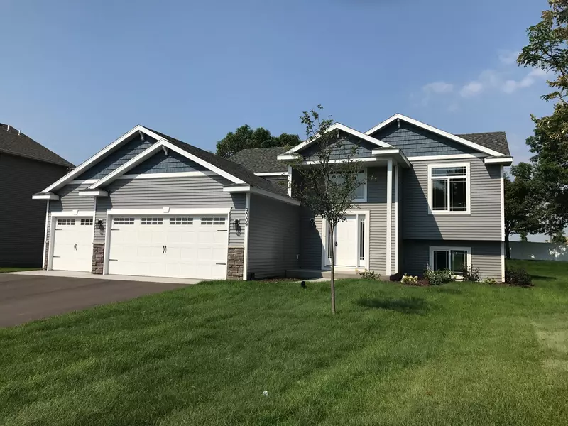 11678 Knotty Pine DR, Baxter, MN 56425