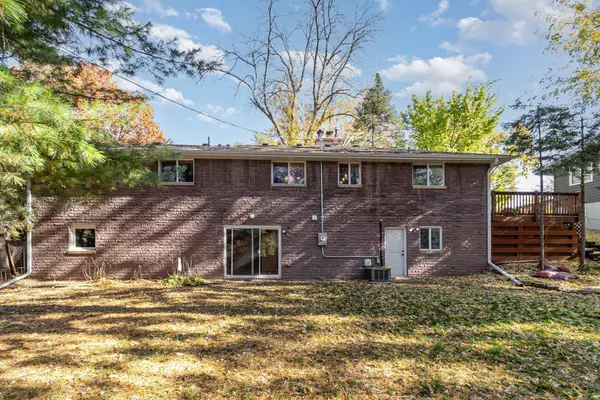 Golden Valley, MN 55427,1425 Orkla DR