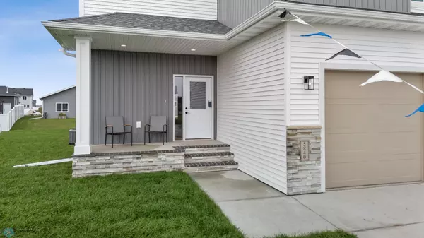 West Fargo, ND 58078,5840 James DR W