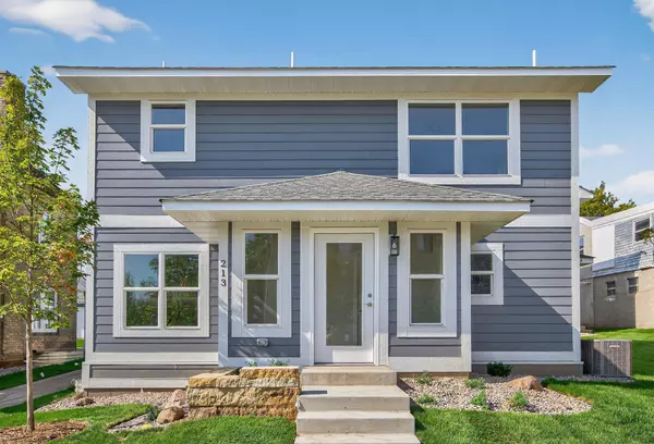 Chaska, MN 55318,213 N Walnut ST