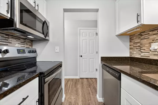 4530 Park Commons DR #119, Saint Louis Park, MN 55416