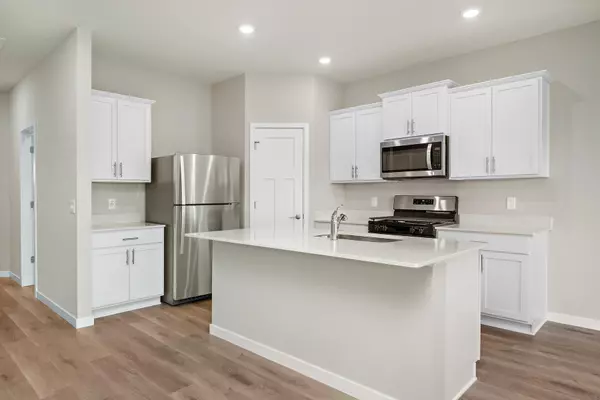 Annandale, MN 55302,341 Florence AVE S