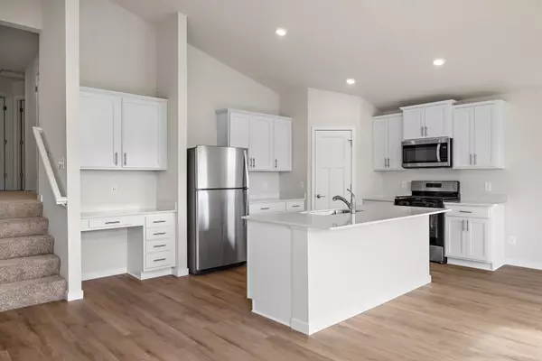 Annandale, MN 55302,310 Florence AVE S