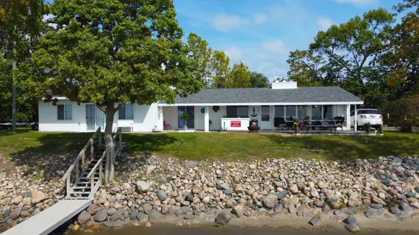 Ottertail, MN 56571,43113 Pleasure Park RD